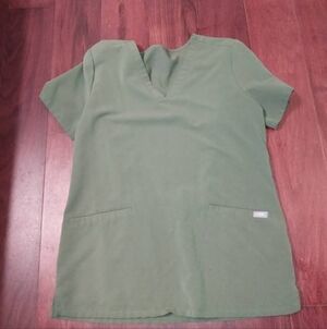 Figs Set, Size Small.